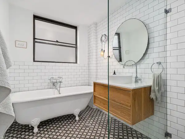 Fliesenverlegung Badezimmer